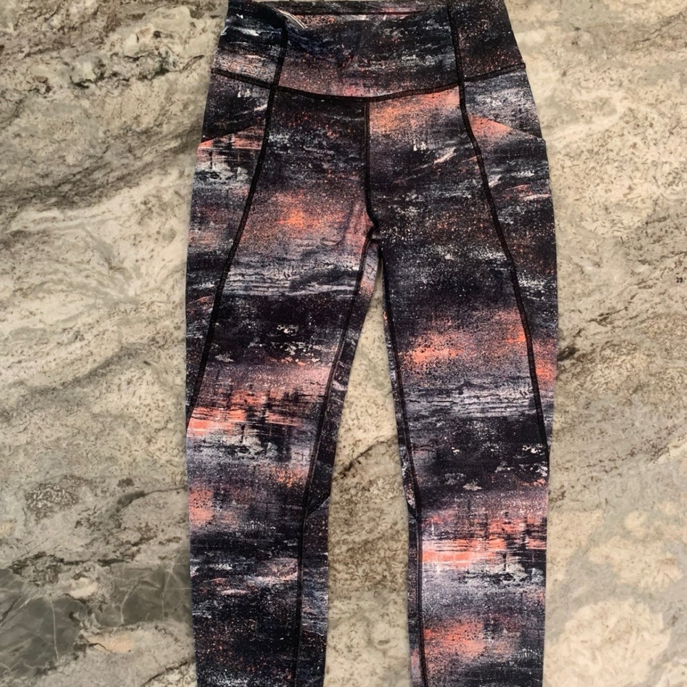 Lululemon Time To Sweat Crop *23"
Azurite Poppy Coral